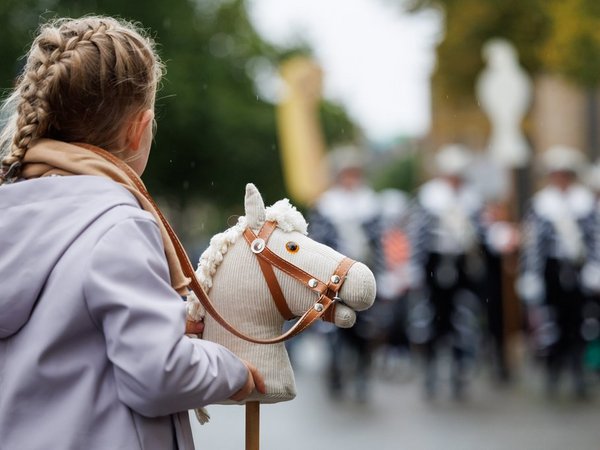 Steckenpferdreiten der Osnabrücker Grundschulen